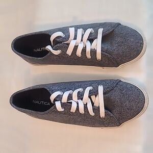 Nautica women's tennis shoes size 10 blue canvas